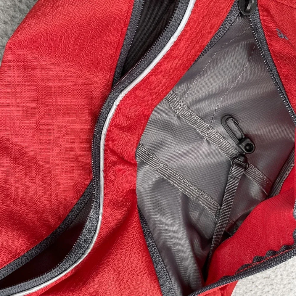 Eddie Bauer Sling Backpack Medium Red Hiking Camping Travel Workwear Gorpcore‎